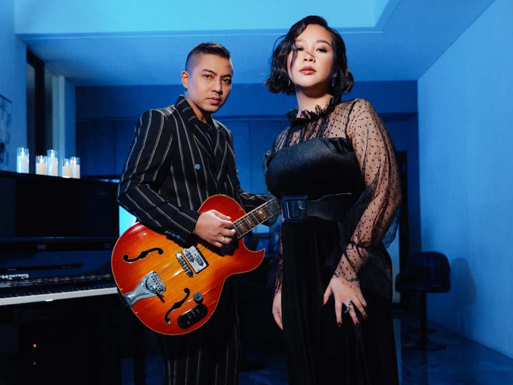 Ade Govinda & Gloria Jessica Buka Album Blue Lewat Single Terbelah Jadi Dua Dua musisi Indonesia, Ade Govinda dan Gloria Jessica. (Foto: Istimewa)