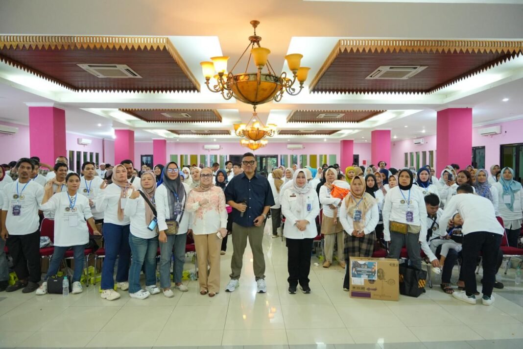 Uya Kuya: MBG Bukan Hanya Sekedar Gizi Tetapi Juga Sebagai Investasi Masa Depan Bangsa Uya Kuya: MBG Bukan Hanya Sekedar Gizi Tetapi Juga Sebagai Investasi Masa Depan Bangsa