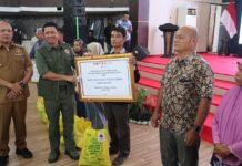 Pemerintah Salurkan Bantuan Rumah untuk Korban Bencana Tapteng Sementara di Tapanuli Tengah, kegiatan dipimpin langsung Kepala Badan Nasional Penanggulangan Bencana (BNPB) Letjen TNI Suharyanto.
