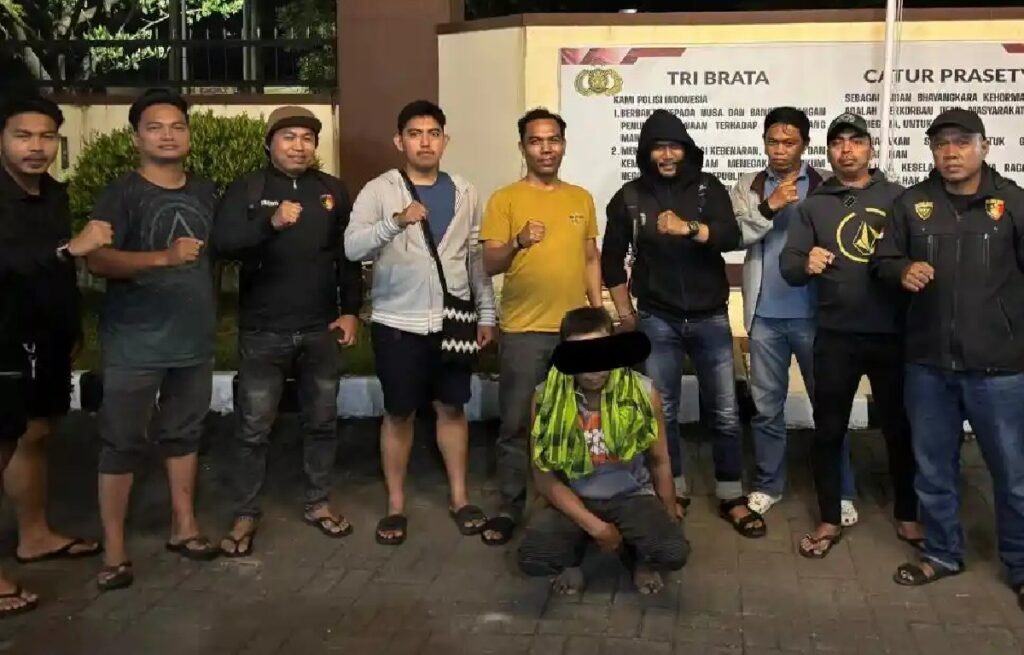 Pelaku saat diamankan polisi. (Foto: Opsi/RA)