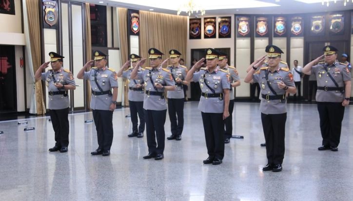 Kapolri Lantik Pejabat Utama Mabes Polri dan Empat Kapolda Baru kapolri