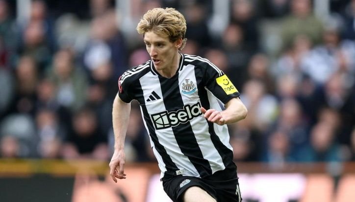 Barcelona dan Bayern Munich Berebut Anthony Gordon, Newcastle Pasang Harga Selangit Anthony Gordon