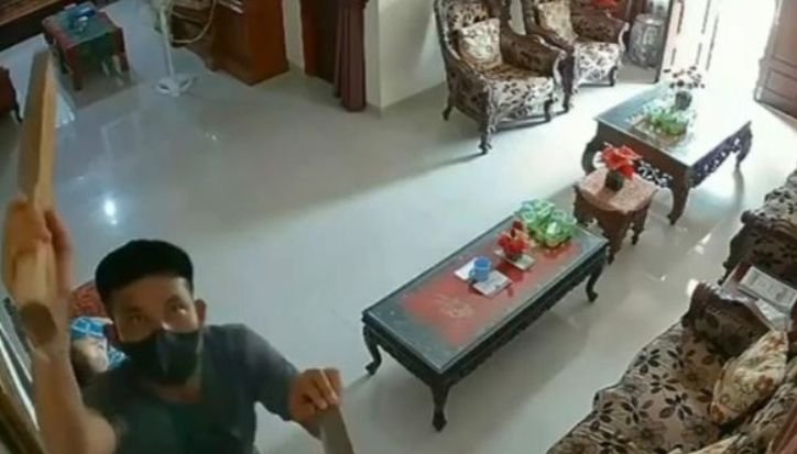 viral pembunuhan sadis di rumbai, pekanbaru terekam cctv.