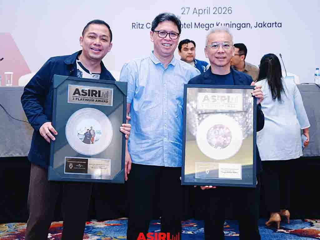 Ade Govinda Raih 8 Platinum Awards di RUA Asiri 2026 Musisi dan produser Ade Govinda sukses meraih 8 Platinum dari Asiri. (Foto: Istimewa)
