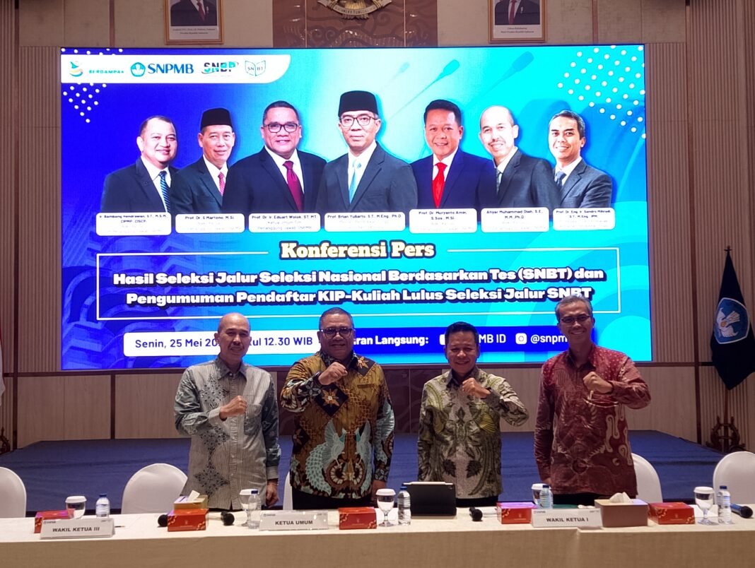 Hasil SNBT 2026 Diumumkan: 256 Ribu Peserta Lolos Seleksi PTN, Tingkat Kelulusan Capai 29,42 Persen Hasil SNBT 2026 Diumumkan: 256 Ribu Peserta Lolos Seleksi PTN, Tingkat Kelulusan Capai 29,42 Persen