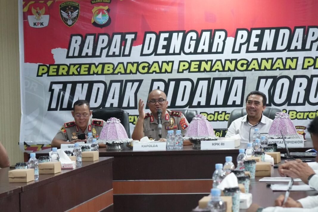 Kapolda Sulbar Pimpin RDP Bersama KPK, Bahas Penanganan 7 Kasus Korupsi Kapolda Sulbar, Irjen Pol Adi Deriyan saat memimpin RDP soal peninjauan perkembangan penegakan hukum tindak pidana korupsi di Sulbar