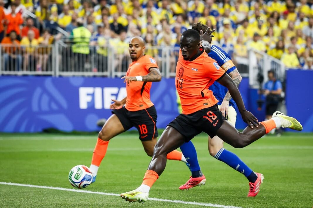 Brobbey Cetak Brace, Gakpo Tambah Gol, Belanda Unggul 4-1 atas Swedia Brobbey Cetak Brace, Gakpo Tambah Gol, Belanda Unggul 4-1 atas Swedia