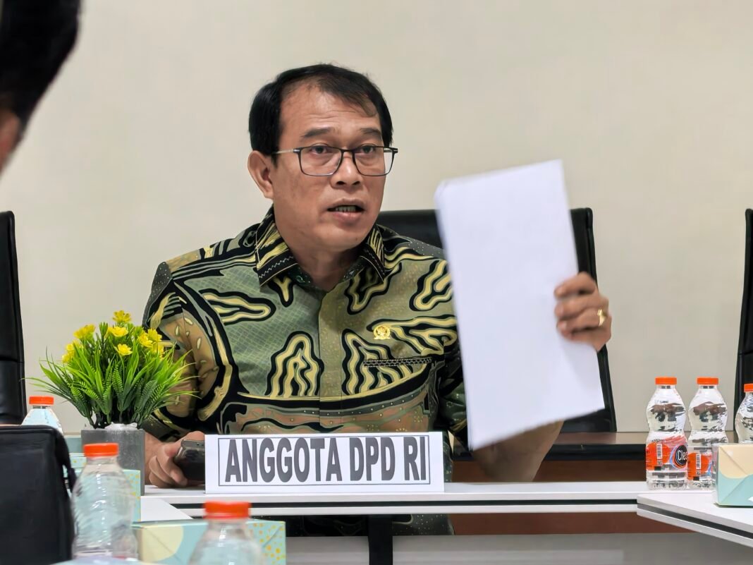 Penrad Siagian Tegaskan DPR Kembali Gagal Menjawab Persoalan Reformasi Kepolisian dalam UU Polri Penrad Siagian Tegaskan DPR Kembali Gagal Menjawab Persoalan Reformasi Kepolisian dalam UU Polri