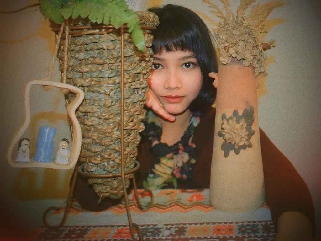Ratih Putria Rilis Single Melangkahlah Perlahan Penyanyi solo, Ratih Putria. (Foto: Istimewa)