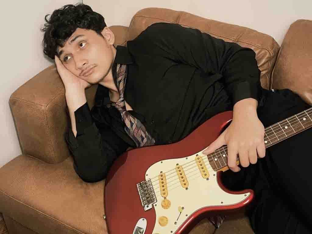 Solois Surabaya, Bara Nagata Rilis Single Tak Tersampaikan Singer-songwriter asal Surabaya, Bara Nagata. (Foto: Istimewa)