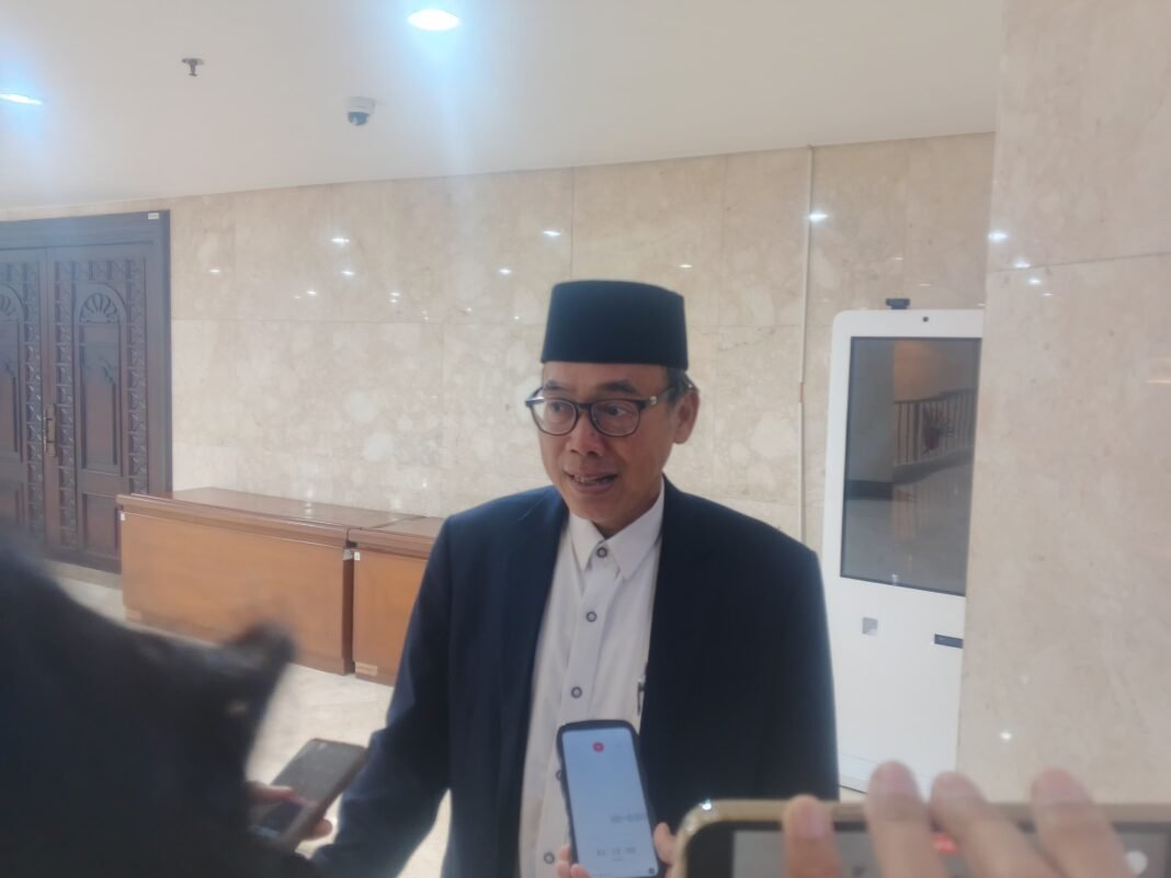 Pansus DPRD DKI Dorong BUMD Milik Pemprov Optimalkan Dana CSR, Fokus Bangun Fasilitas Publik Pansus DPRD DKI Dorong BUMD Milik Pemprov Optimalkan Dana CSR, Fokus Bangun Fasilitas Publik