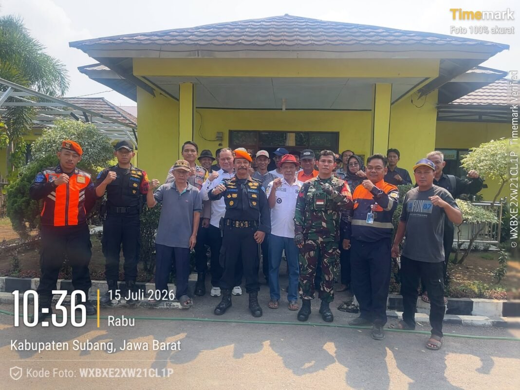 Petugas Pengamanan KAI Daop 3 Cirebon Siaga 24 Jam, Menjaga Rasa Aman Pelanggan Sepanjang Perjalanan Kereta Api Petugas Pengamanan KAI Daop 3 Cirebon Siaga 24 Jam, Menjaga Rasa Aman Pelanggan Sepanjang Perjalanan Kereta Api