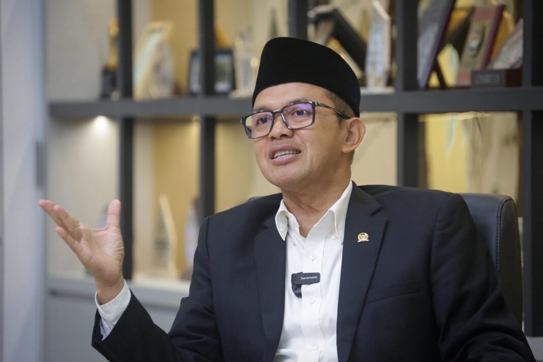 KH Maman Imanulhaq Dorong Ekonomi Konstitusi: Kembalikan Kedaulatan Ekonomi kepada Rakyat dan Umat KH Maman Imanulhaq Dorong Ekonomi Konstitusi: Kembalikan Kedaulatan Ekonomi kepada Rakyat dan Umat