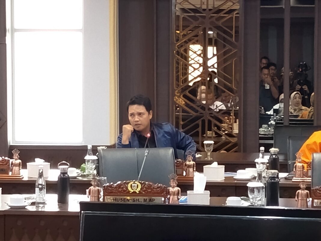 Fu’adi Luthfi Ultimatum Dinas Citata: Benahi Pelayanan PBG dan SLF atau DPRD DKI Laporkan ke Gubernur Pramono Fu’adi Luthfi Ultimatum Dinas Citata: Benahi Pelayanan PBG dan SLF atau DPRD DKI Laporkan ke Gubernur Pramono