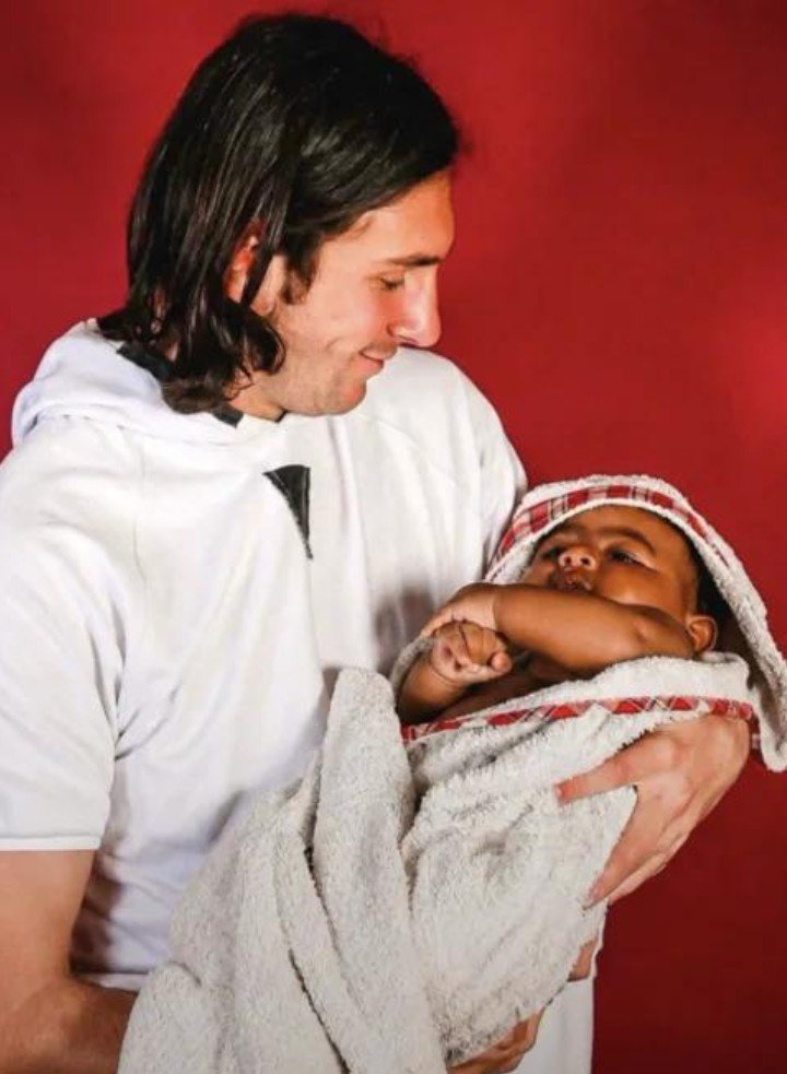 Messi Tak Percaya Foto Masa Lalu dengan Lamine Yamal Jadi Kenyataan: “Ini Gila” Messi Tak Percaya Foto Masa Lalu dengan Lamine Yamal Jadi Kenyataan: “Ini Gila”