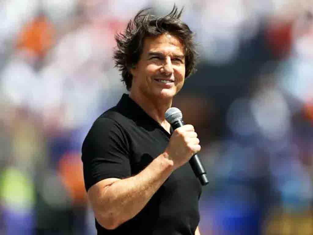 Pidato Tom Cruise di Final Piala Dunia 2026 Tuai Komentar Pedas Momen aktor laga Tom Cruise berpidato di Seremonial Penutupan Piala Dunia 2026. (Foto: Istimewa)