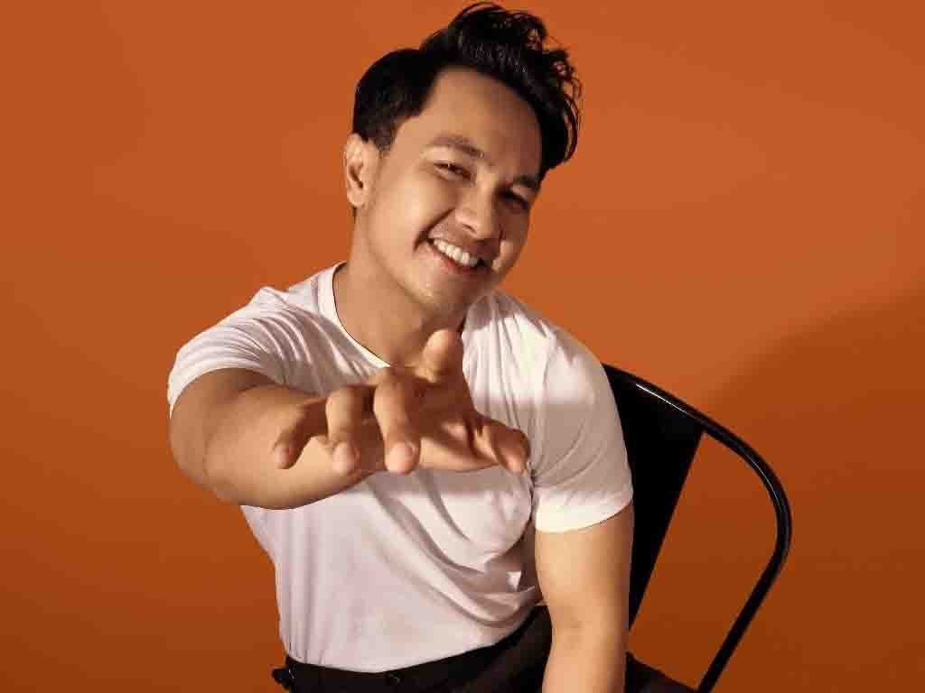 Yogie Nandes Bahas Cinta Pertama di Lagu Menualah Denganku Penyanyi solo, Yogie Nandes. (Foto: Istimewa)