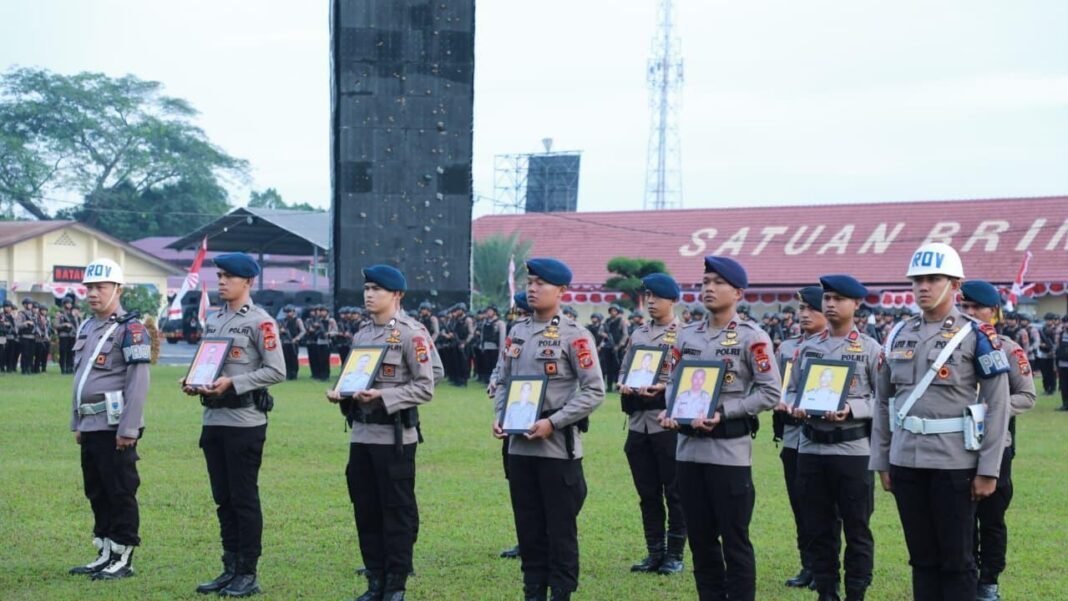Langgaran aturan 10 anggota Brimob Polda Sumut dipecat tidak hormat. (Foto: Humas Polda Sumut)