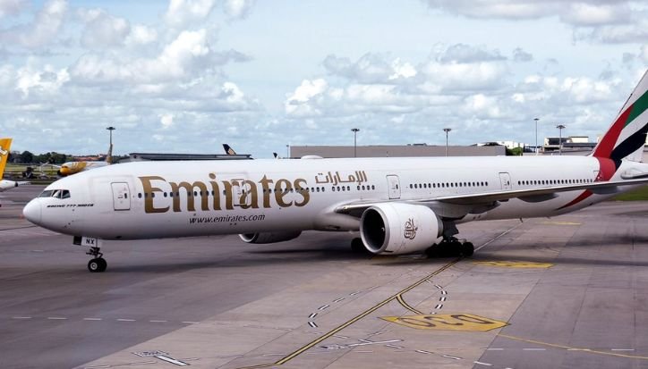 Siap-Siap! Pesawat Penumpang Terbesar di Dunia Bakal Mendarat di Jakarta Pesawat Airbus