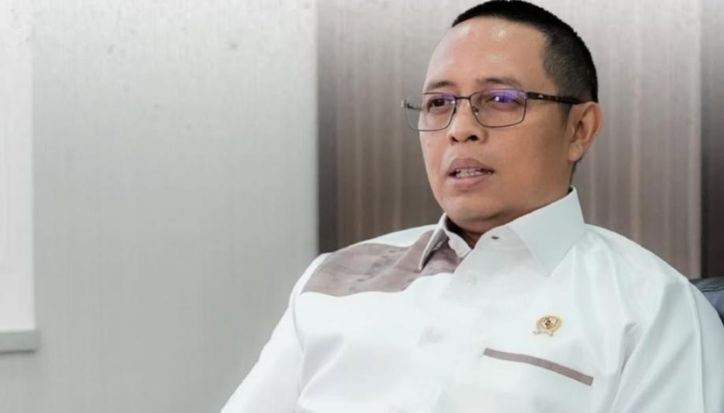 Hasan Nasbi Bicara Reshuffle Kabinet Prabowo: Menteri Tak Perlu Takut Dibully, Kinerja Jadi Ukuran hasan nasbi