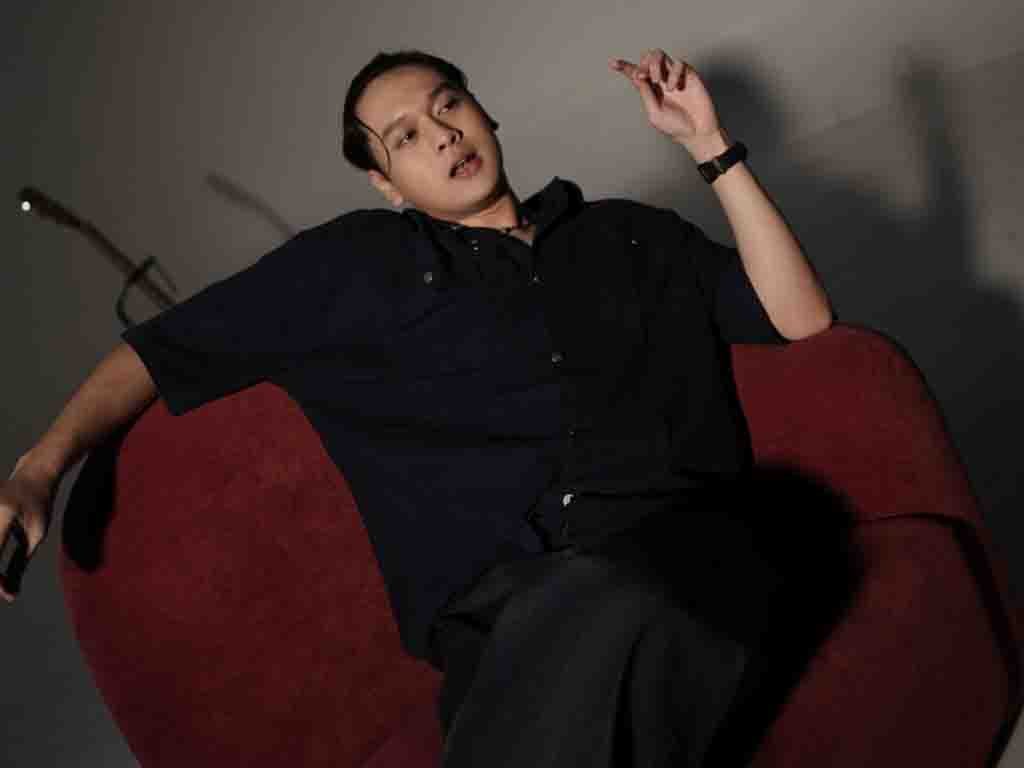 Arsyall Azizan Debut sebagai Penyanyi Solo Lewat Single Pelan Aja Penyanyi solo, Arsyall Azizan. (Foto: Istimewa)