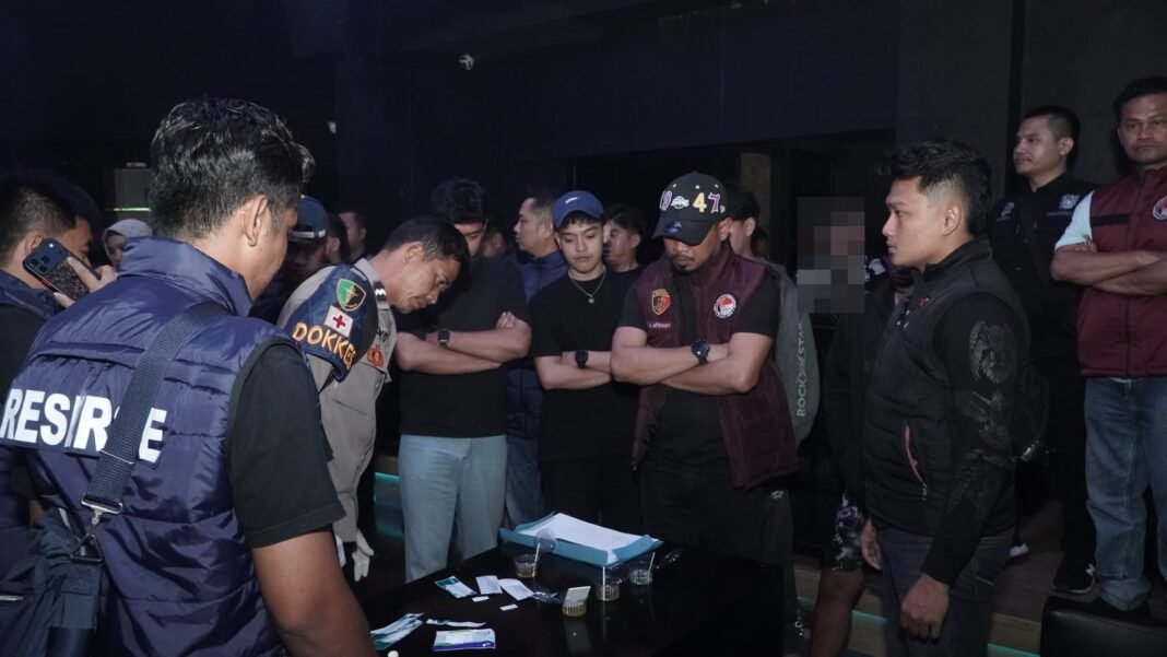 Operasi Gabungan Polres Cirebon Kota dan Satpol PP Sisir Tempat Hiburan Malam Operasi Gabungan Polres Cirebon Kota dan Satpol PP Sisir Tempat Hiburan Malam