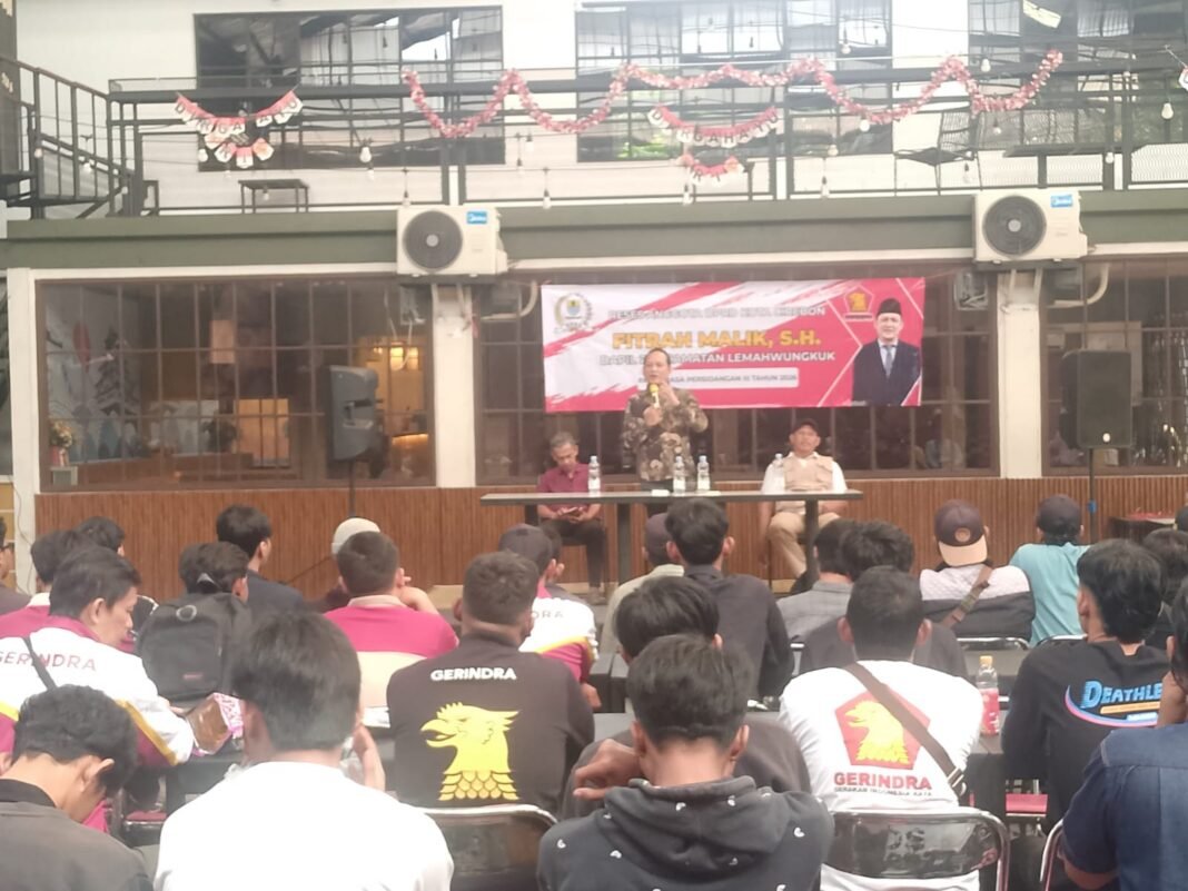 Fitrah Malik Jaring Aspirasi Anak Muda dalam Reses di Lemahwungkuk Fitrah Malik Jaring Aspirasi Anak Muda dalam Reses di Lemahwungkuk