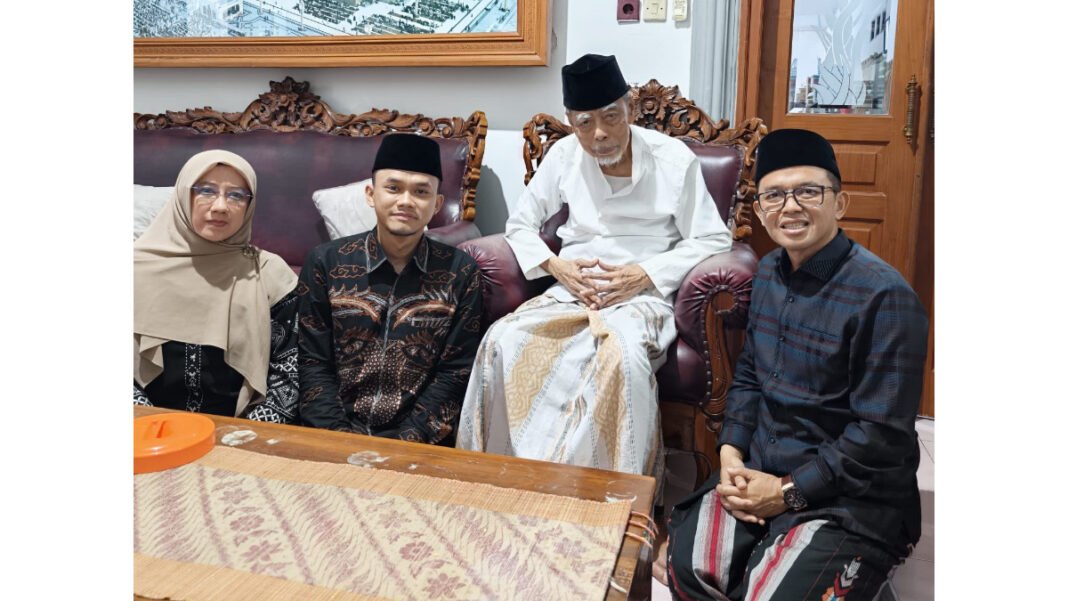 Abah Hasan Kiryani Wafat, KH. Maman Imanulhaq Kenang sebagai Murobbi yang Penuh Kasih Abah Hasan Kiryani Wafat, KH. Maman Imanulhaq Kenang sebagai Murobbi yang Penuh Kasih