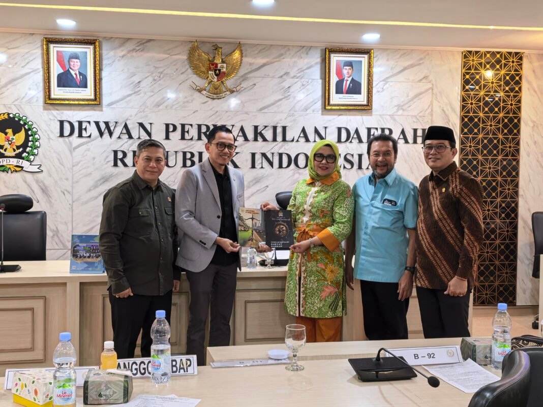 Penrad Siagian Terpilih Jadi Wakil Ketua BAP DPD RI, Tegaskan Komitmen Perjuangkan Aspirasi Masyarakat Penrad Siagian Terpilih Jadi Wakil Ketua BAP DPD RI, Tegaskan Komitmen Perjuangkan Aspirasi Masyarakat