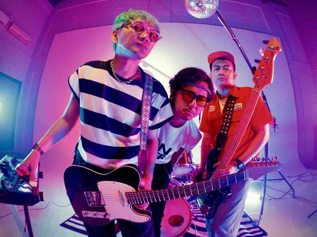 Grup Band PERAUKERTAS Comeback dengan Single Retrowave Joki Cinta Grup band PERAUKERTAS. (Foto: Istimewa)