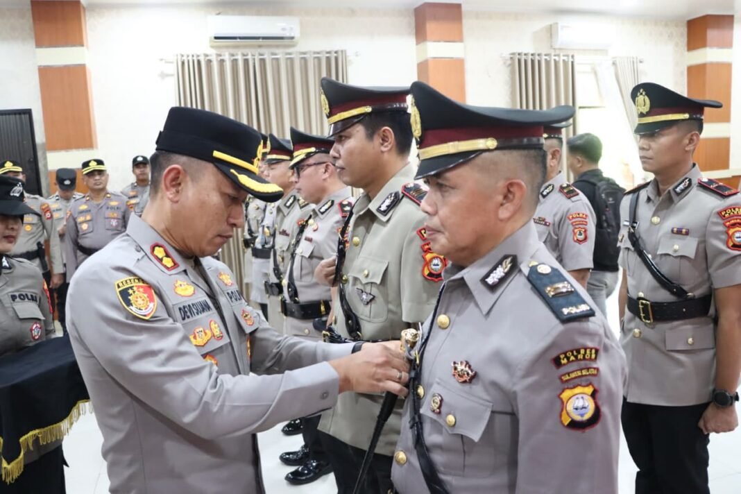 Polres Maros Gelar Sertijab Lima Pejabat Utama dan Kapolsek Jajaran Polres Maros menggelar upacara Sertijab lima pejabat utama dan Kapolsek jajaran, Senin 10 Agustus 2026. (Foto: Humas Polres Maros)