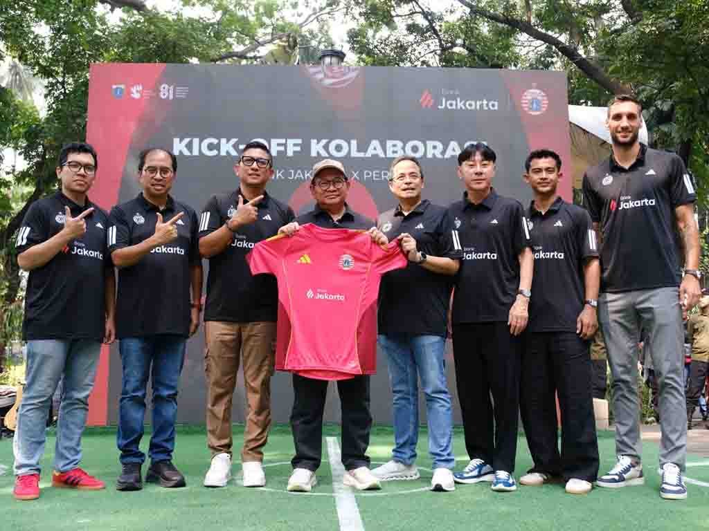 Bank Jakarta–Persija “United for Jakarta”: Dari Sponsorship Menuju Strategic Partnership Suasana seremonial kick off kerja sama Bank Jakarta dengan Persija Jakarta. (Foto: Istimewa)