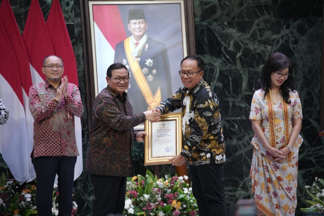 Pemprov DKI Terima Aset Fasos-Fasum Rp2,27 Triliun, Pramono: Terbesar Dari PT Multiduta Paramacentra Pemprov DKI Terima Aset Fasos-Fasum Rp2,27 Triliun, Pramono: Terbesar Dari PT Multiduta Paramacentra