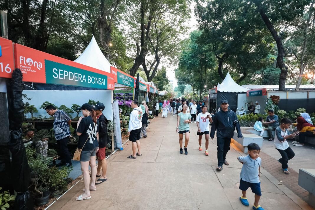 Pemprov DKI Gelar Pameran FLONA 2026 di Lapangan Banteng, Ajang Dekatkan Warga dengan Ruang Hijau dan Biodiversitas Pemprov DKI Gelar Pameran FLONA 2026 di Lapangan Banteng, Ajang Dekatkan Warga dengan Ruang Hijau dan Biodiversitas