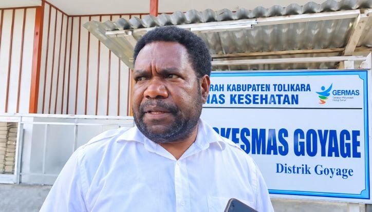 Puskesmas Goyage Diresmikan, Pemkab Tolikara Siapkan Penguatan Layanan Kesehatan Kepala Satuan Polisi Pamong Praja (Satpol PP) Tolikara, Yonias Weya Wikwa.