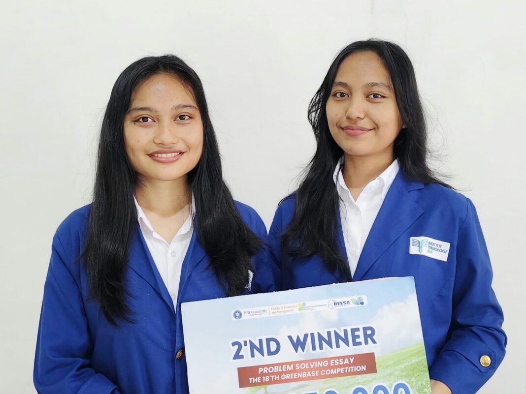 Bawa Solusi PLTS Atap, Mahasiswa Kembar ITPLN Juarai Greenbase IPB 2026 Bawa Solusi PLTS Atap, Mahasiswa Kembar ITPLN Juarai Greenbase IPB 2026