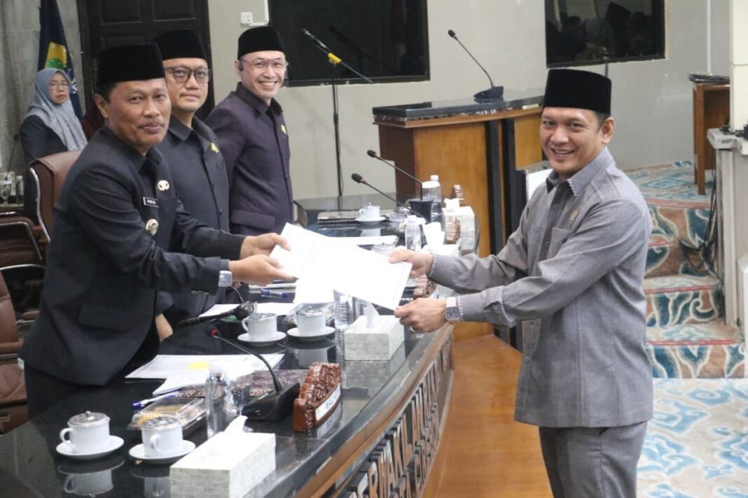 KUA-PPAS 2026 Disepakati, DPRD Kota Cirebon Kawal Penggunaan Anggaran KUA-PPAS 2026 Disepakati, DPRD Kota Cirebon Kawal Penggunaan Anggaran