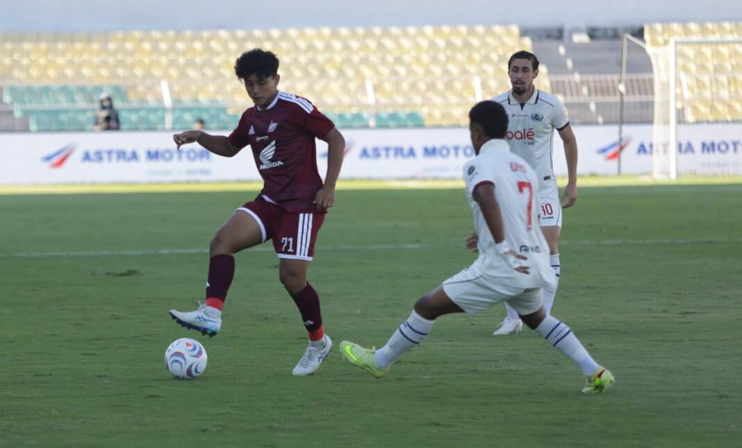 PSM Makassar vs Arema FC 3-3: Drama Gol Menit Akhir Selamatkan Juku Eja dari Kekalahan PSM Makassar gagal raih poin penuh usai ditahan imbang Arema FC 3-3. (Foto: PSM)