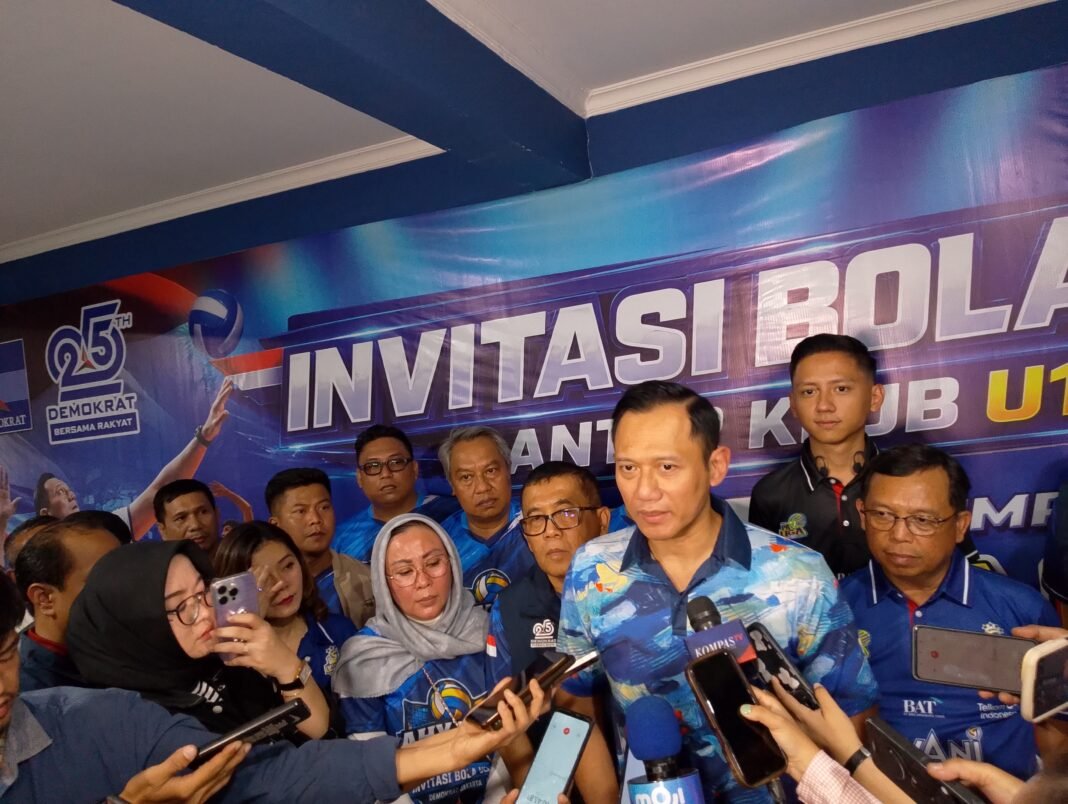 Abu Vulkanik Krakatau Tunda Penerbangan, AHY: Keselamatan Tak Bisa Ditawar Abu Vulkanik Krakatau Tunda Penerbangan, AHY: Keselamatan Tak Bisa Ditawar