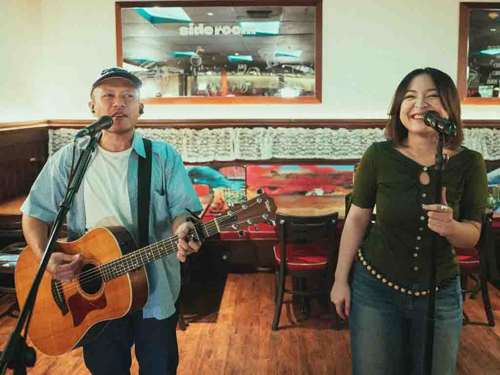 Bernadya dan Perunggu Rilis Video Live Performance Eksklusif Penyanyi solo, Bernadya bersama Perunggu. (Foto: Istimewa)