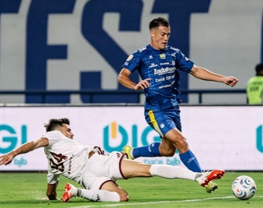 Dua Gol dalam Lima Menit Bikin PSM Tersungkur, Kalezic: Sangat Menyakitkan Persib kalahkan PSM di Stadion GBLA, Minggu 6 September 2026. (Foto: Persib Bandung)