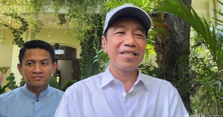 Jokowi Buka-bukaan Soal Pendidikan Gibran: SD-SMP di Solo, SMA di Singapura Jokowi Buka-bukaan Soal Pendidikan Gibran: SD-SMP di Solo, SMA di Singapura