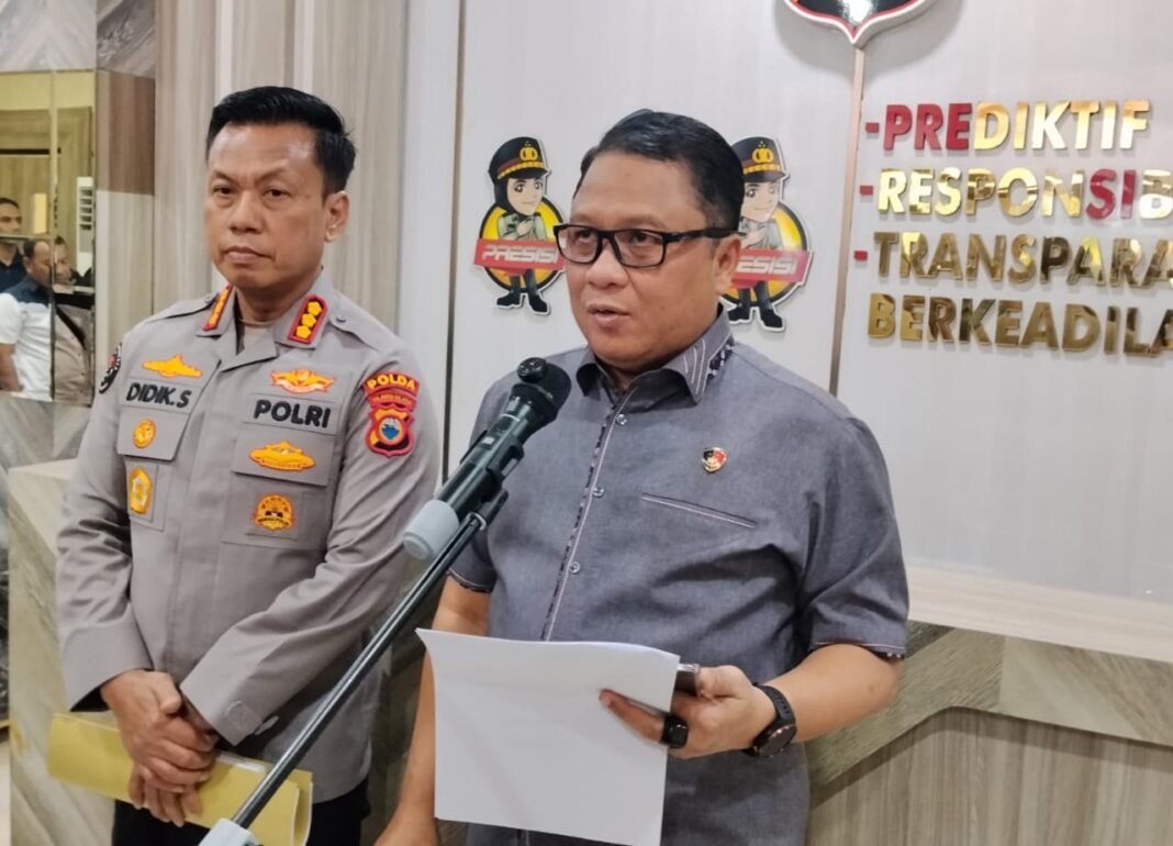 DPO Narkoba Tewas Usai Ditangkap, Polda Sulsel Ungkap Kronologinya Direktur Reserse Narkoba Polda Sulsel Kombes Pol Sugeng Sudarso, didampingi Kabid Humas Polda Sulsel Kombes Didik Supranoto saat konferensi Pers, Selasa 29 September 2026. (Foto: OPSI)