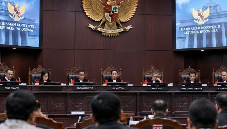 MK Tolak Gugatan Ambang Batas Pilkada, Syarat Pencalonan Kepala Daerah Tetap Berlaku hakim MK