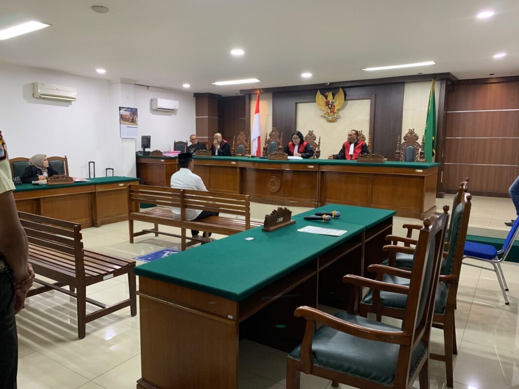 Aniaya Junior hingga Tewas, Bripda Pirman Divonis 15 Tahun Penjara Aniaya junior hingga tewas, polisi di Makassar divonis 15 tahun penjara. (Foto: Opsi)