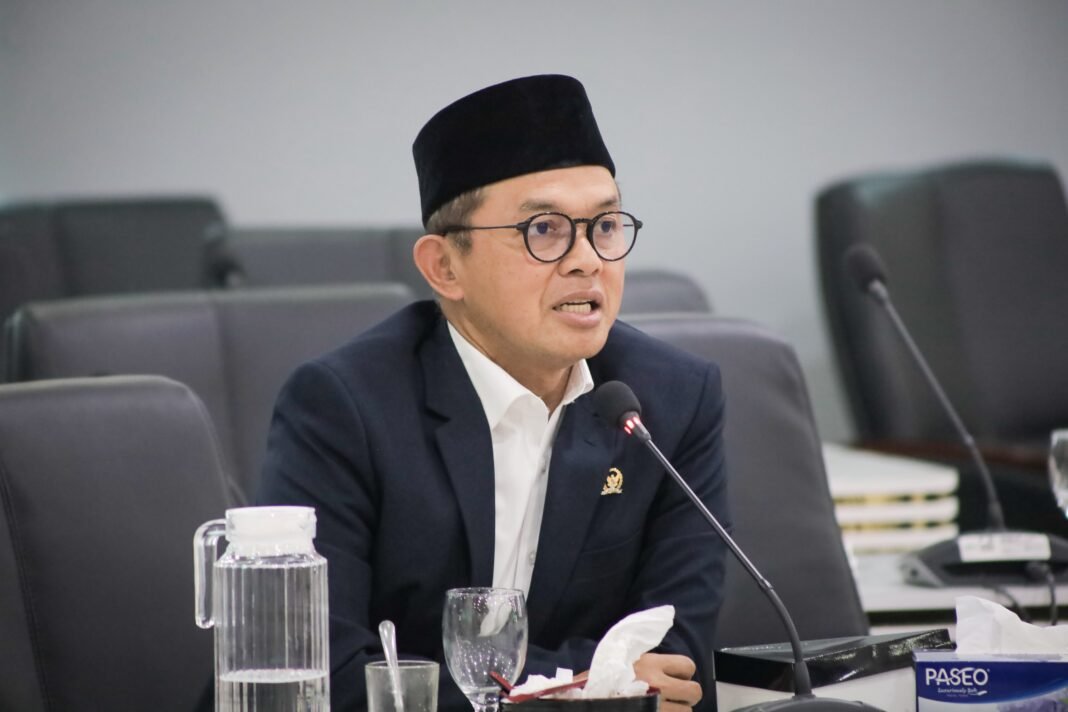 KH Maman Imanulhaq Dorong Diplomasi Indonesia untuk Menolak Diskriminasi Muslimah di Azerbaijan KH Maman Imanulhaq Dorong Diplomasi Indonesia untuk Menolak Diskriminasi Muslimah di Azerbaijan