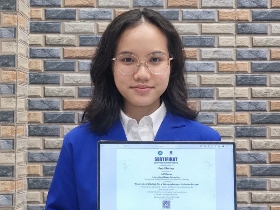 Mahasiswi ITPLN Juara 1, Manfaatkan AI Atasi Limbah Elektronik Mahasiswi ITPLN Juara 1, Manfaatkan AI Atasi Limbah Elektronik