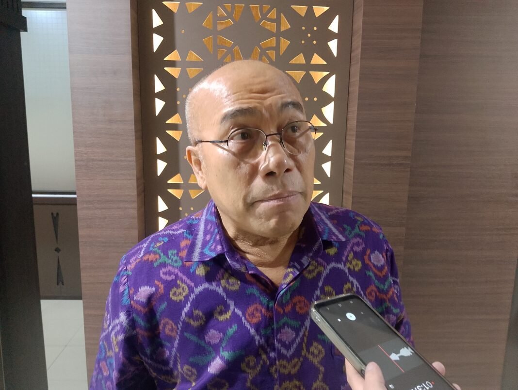 Azas Tigor Nainggolan Soroti Parkir Liar Jakarta: Potensi Retribusi Capai Rp8,04 Triliun per Tahun Azas Tigor Nainggolan Soroti Parkir Liar Jakarta: Potensi Retribusi Capai Rp8,04 Triliun per Tahun