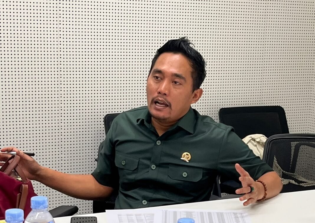 Pelajar SMAN 1 Tukdana Diduga Keracunan Usai Santap MBG, DPRD Desak Uji Laboratorium Pelajar SMAN 1 Tukdana Diduga Keracunan Usai Santap MBG, DPRD Desak Uji Laboratorium