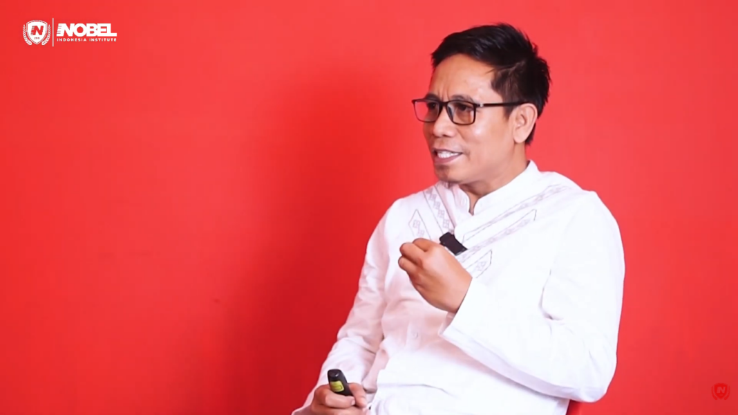 Praktisi Pendidikan Institut Teknologi dan Bisnis (ITB) Nobel Indonesia, Dr. Asri, S.Pd., M.Pd.,